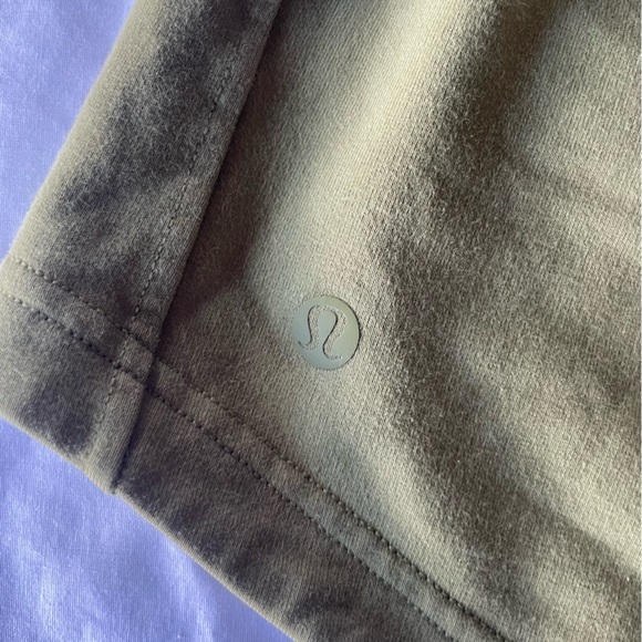 lululemon athletica Women's Inner Glow Shorts - vista Green - Picture 10 of 14